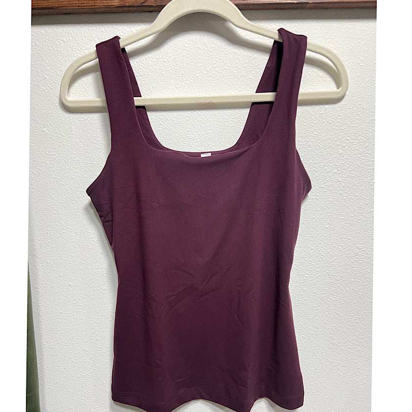 Cassis Square Neckline Tank