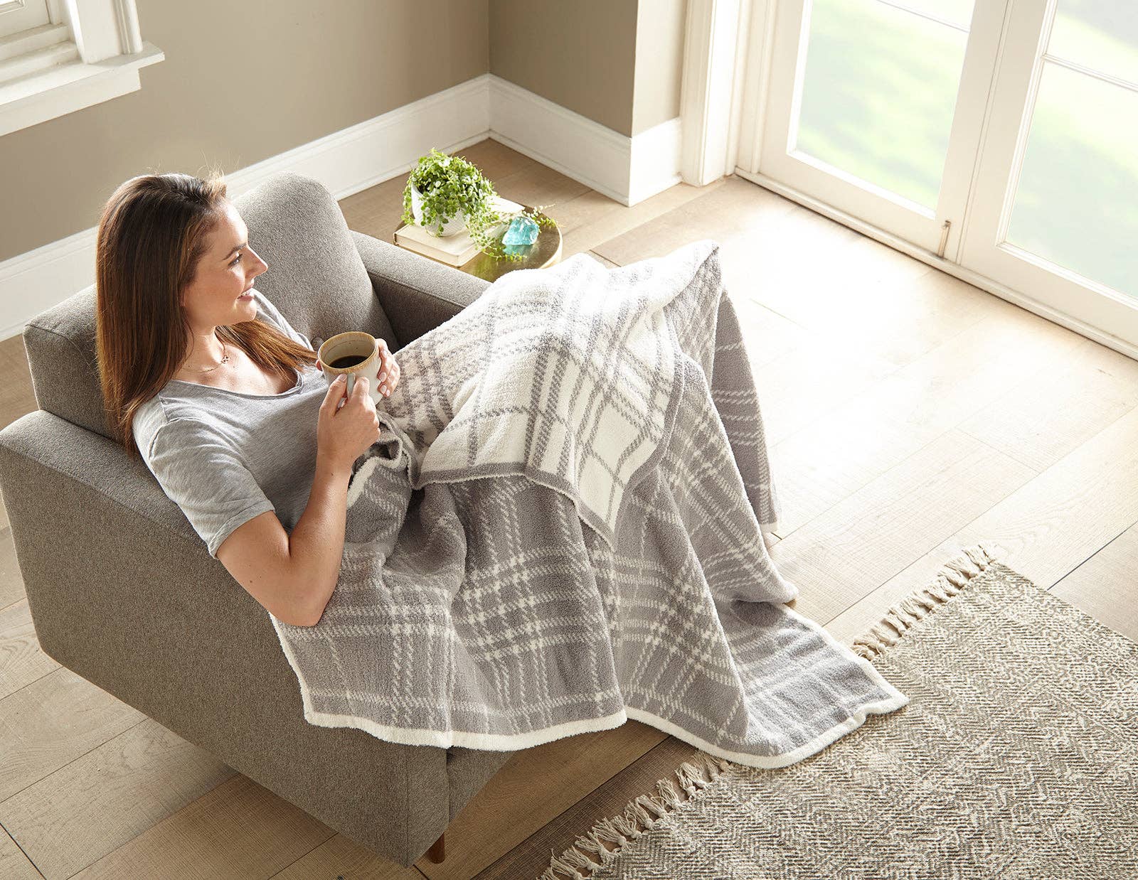 Quinn Plaid Cozy Knit Throw 60" x 70"