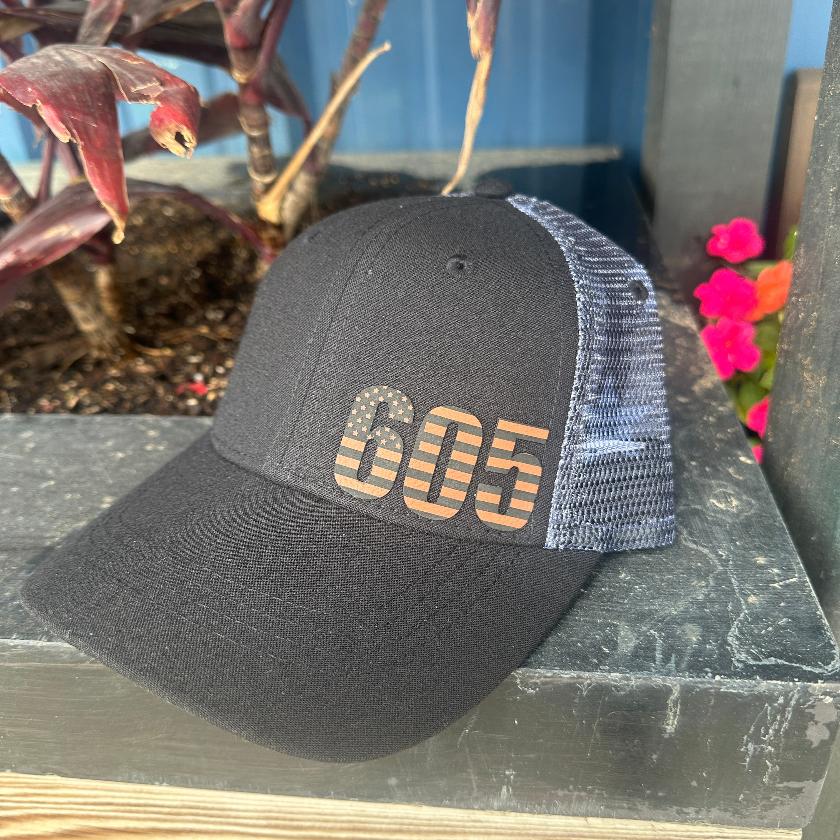 Black Patriot 605 - Unisex Trucker Hat