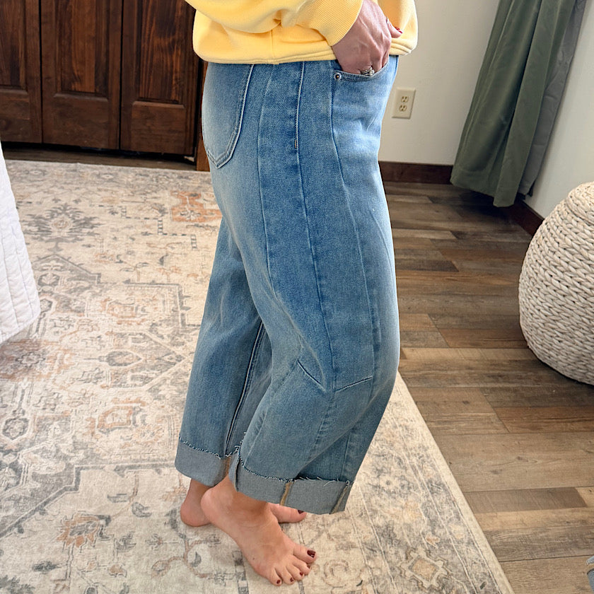 Med Wash Denim Barrel Jeans