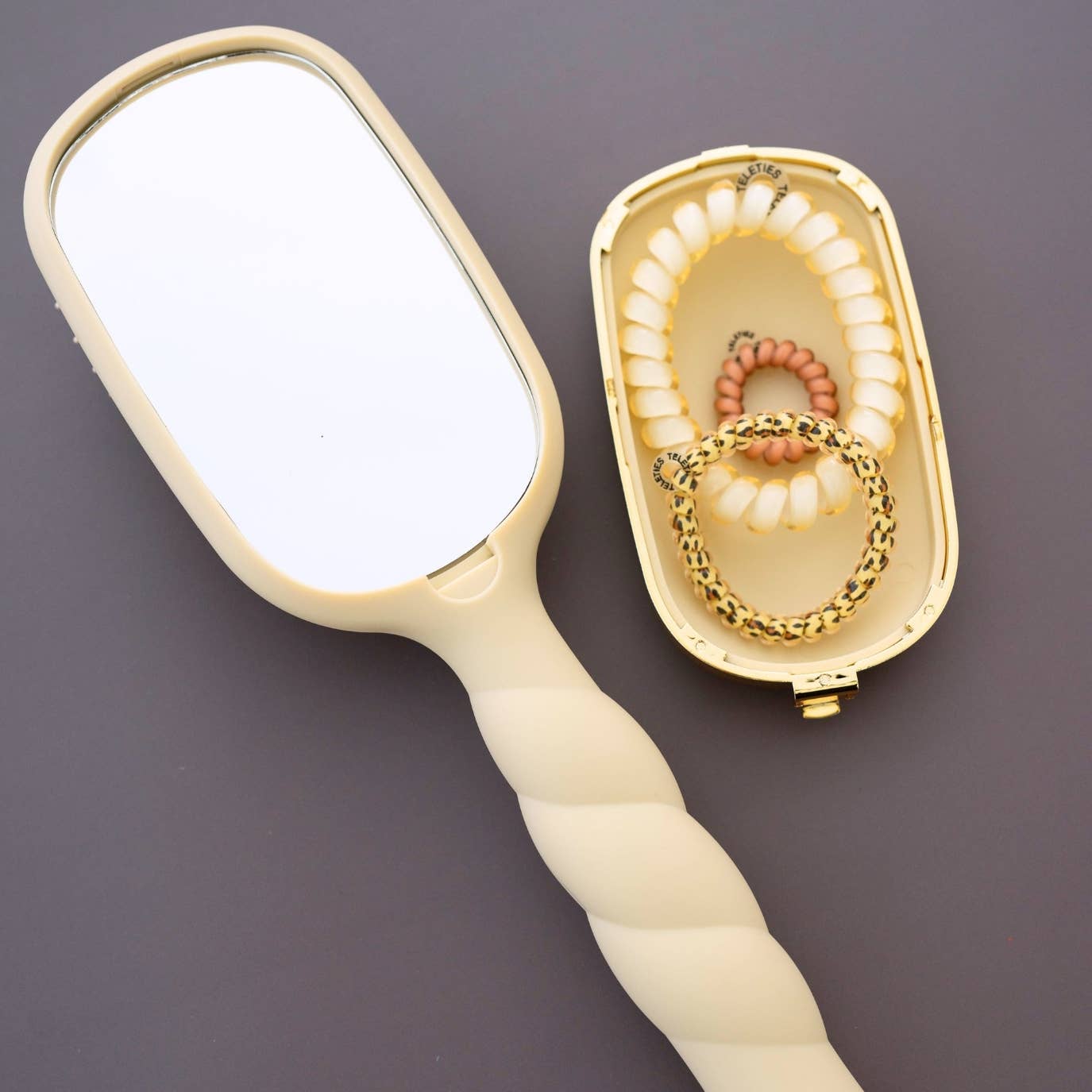 TELETIES - Detangler Hair Brush for Thick Hair - Tan