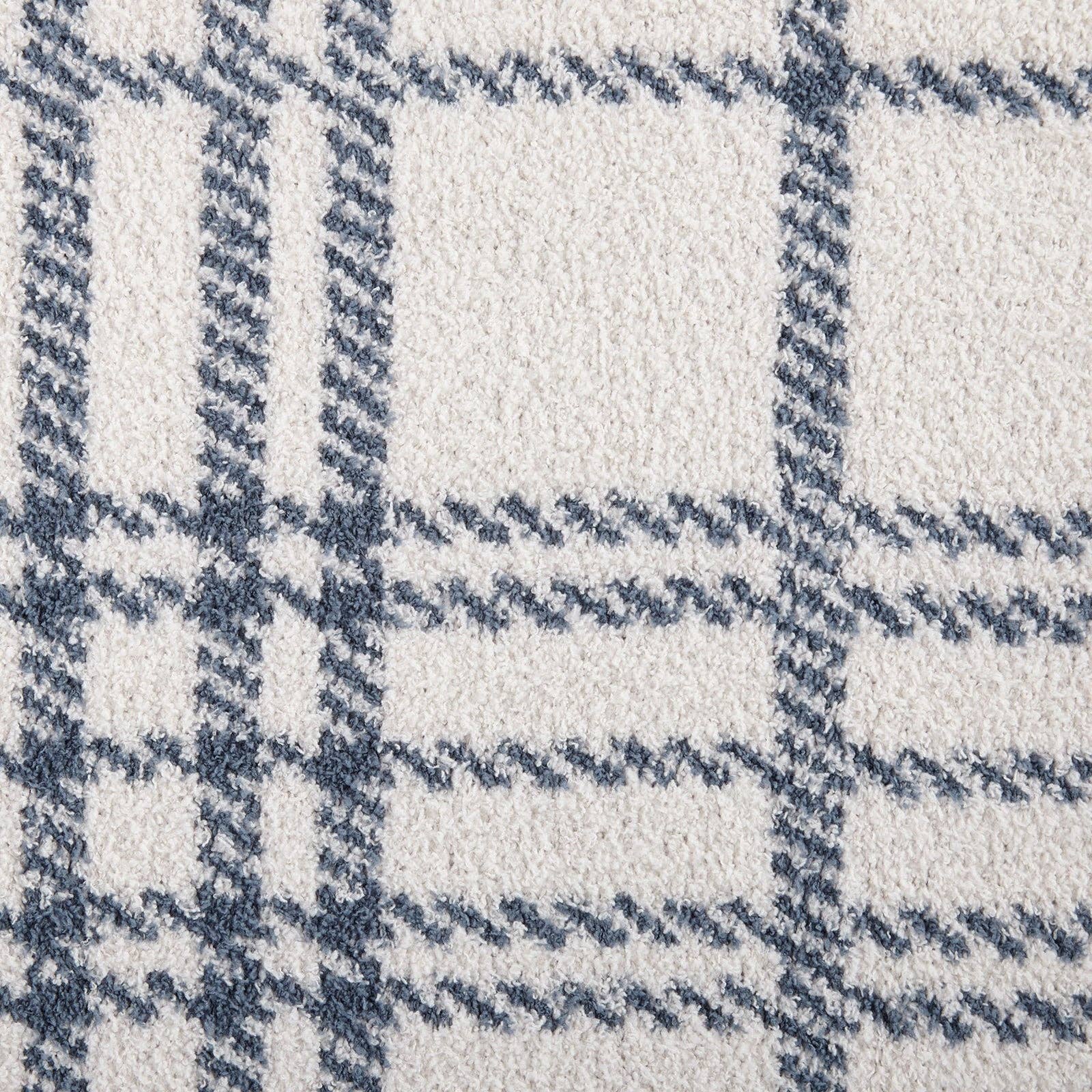 Quinn Plaid Cozy Knit Throw 60" x 70"