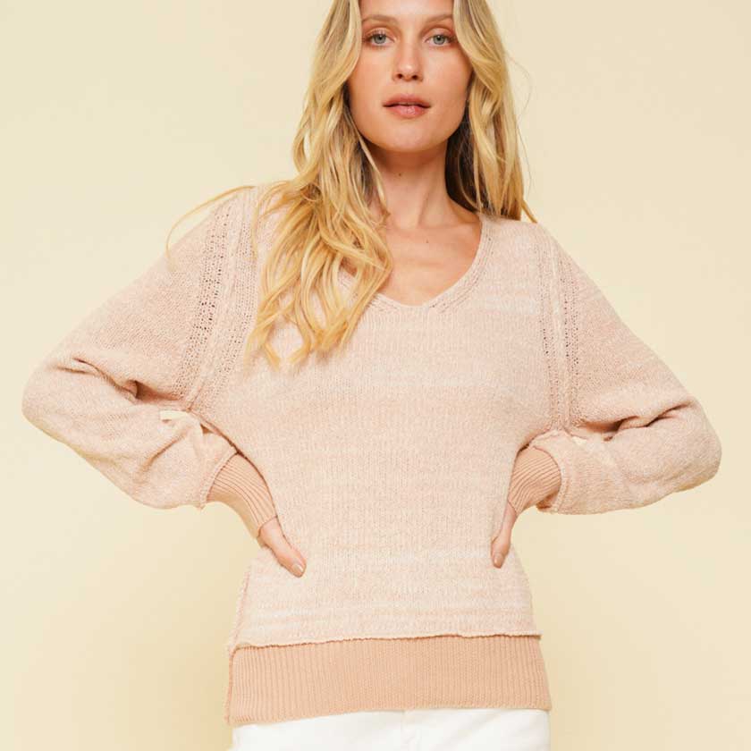 TWO-TONE V-NECK BUBBLE SLEEVE SWEATER Pullover