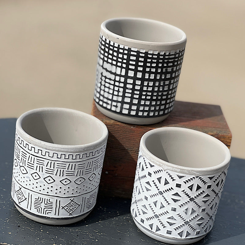 SMALL GRAY AZTEC PATTERNED POT - SULLIVANS