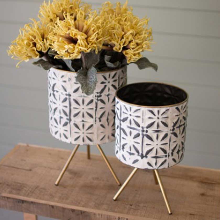 Small Round Pressed Metal Planter on Stand Kalalou